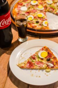 ultrabewerkt voedsel cola pizza